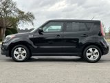 Used 2017 Kia Soul image 2