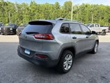 Used 2015 Jeep Cherokee Sport image 5