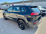 Used 2014 Jeep Cherokee Sport image 4