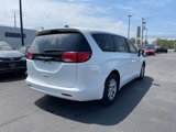 Used 2023 Chrysler Voyager LX image 5