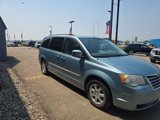 Used 2010 Chrysler Town & Country Touring image 4
