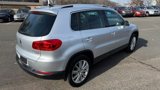 Used 2012 Volkswagen Tiguan SE image 5