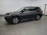 Used 2020 Nissan Pathfinder S image 2