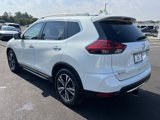 Used 2017 Nissan Rogue SL w/ SL Premium Package image 5