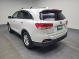 Used 2016 Kia Sorento LX w/ LX Convenience Package image 5