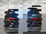 Used 2022 Volkswagen Tiguan SE w/ Panoramic Sunroof Package image 5