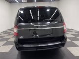 Used 2015 Chrysler Town & Country Touring image 3
