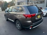 Used 2016 Mitsubishi Outlander SE image 3