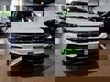 Used 2022 Volkswagen Tiguan SE image 2