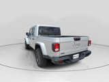 Used 2023 Jeep Gladiator Overland image 3
