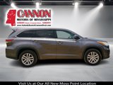 Used 2015 Toyota Highlander LE image 2