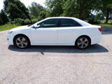 Used 2014 Toyota Camry SE image 2
