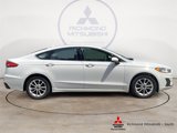 Used 2020 Ford Fusion SE image 2
