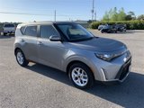 Used 2023 Kia Soul LX w/ LX Technology Package image 2