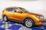 Used 2017 Nissan Rogue SV image 2