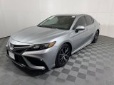 Used 2021 Toyota Camry SE image 2