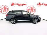 Used 2019 Mitsubishi Outlander ES image 2