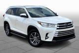 Used 2019 Toyota Highlander XLE image 2