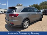 Used 2019 Kia Sorento LX image 5