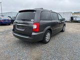 Used 2016 Chrysler Town & Country Touring w/ Driver Convenience Group image 5