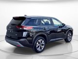 Used 2023 Nissan Rogue SV image 3