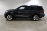 Used 2023 Ford Explorer Platinum image 3