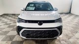 New 2025 Volkswagen Taos SE image 2
