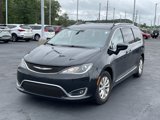 Used 2018 Chrysler Pacifica Touring-L Plus image 3