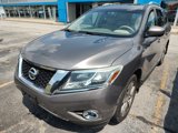 Used 2013 Nissan Pathfinder Platinum image 2