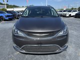 Used 2017 Chrysler Pacifica Touring-L image 2
