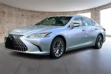 New 2025 Lexus ES 300h w/ Luxury Package image 2