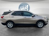 Used 2018 Chevrolet Equinox LT image 2