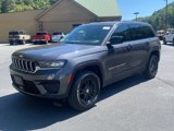Used 2022 Jeep Grand Cherokee Laredo w/ Luxury Tech Group I image 3