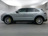 Certified 2022 Porsche Cayenne E-Hybrid image 2