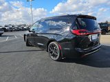 New 2025 Chrysler Pacifica Limited image 2