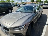 Used 2019 Volvo S60 T6 Momentum w/ Premium Package image 2
