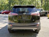 Used 2018 Toyota RAV4 SE image 4