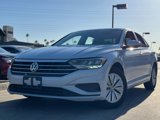 Used 2019 Volkswagen Jetta SE image 2