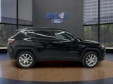 Used 2023 Jeep Compass Latitude image 2