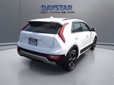 Used 2023 Kia Niro EX Touring image 3