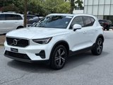 Certified 2025 Volvo XC40 B5 Core image 2
