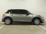Used 2020 MINI Cooper 4-Door Hardtop image 4