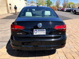 Used 2016 Volkswagen Jetta Sport image 3