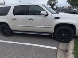 Used 2013 Cadillac Escalade ESV Luxury image 3