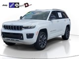 Used 2022 Jeep Grand Cherokee Overland w/ Luxury Tech Group IV image 2