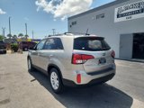 Used 2014 Kia Sorento EX image 3