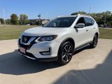 Used 2019 Nissan Rogue SL w/ Premium Package image 2