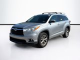 Used 2014 Toyota Highlander XLE image 3