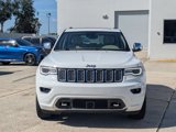 Used 2017 Jeep Grand Cherokee Overland w/ Jeep Active Safety Group image 2