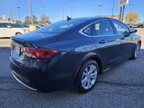 Used 2017 Chrysler 200 Limited Platinum image 5